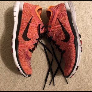 Nike Free 5.0 Flyknit Sneakers